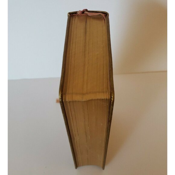 The Catholic Missal Mid Century Gold Hardcover Holy Liturgy Devotion Prayers 60s - Picture 6 of 12